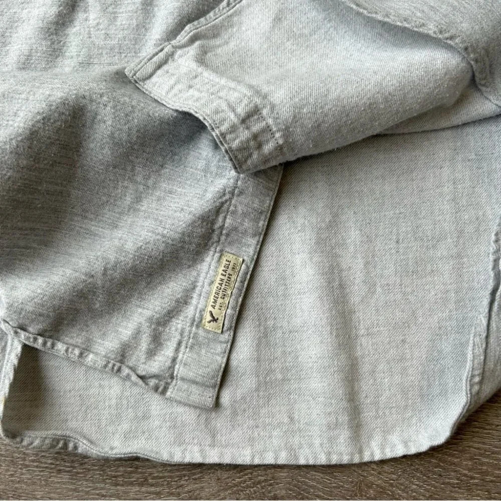 AEO Cotton Button Down Seriously Soft Shirt with Customized Bees Embroidery - Picture 7 of 13